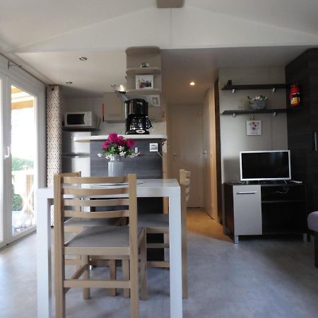 Camping Les Charmettes- Les Mathes Esterno foto