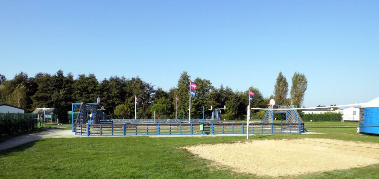 Camping Les Charmettes- Les Mathes Esterno foto